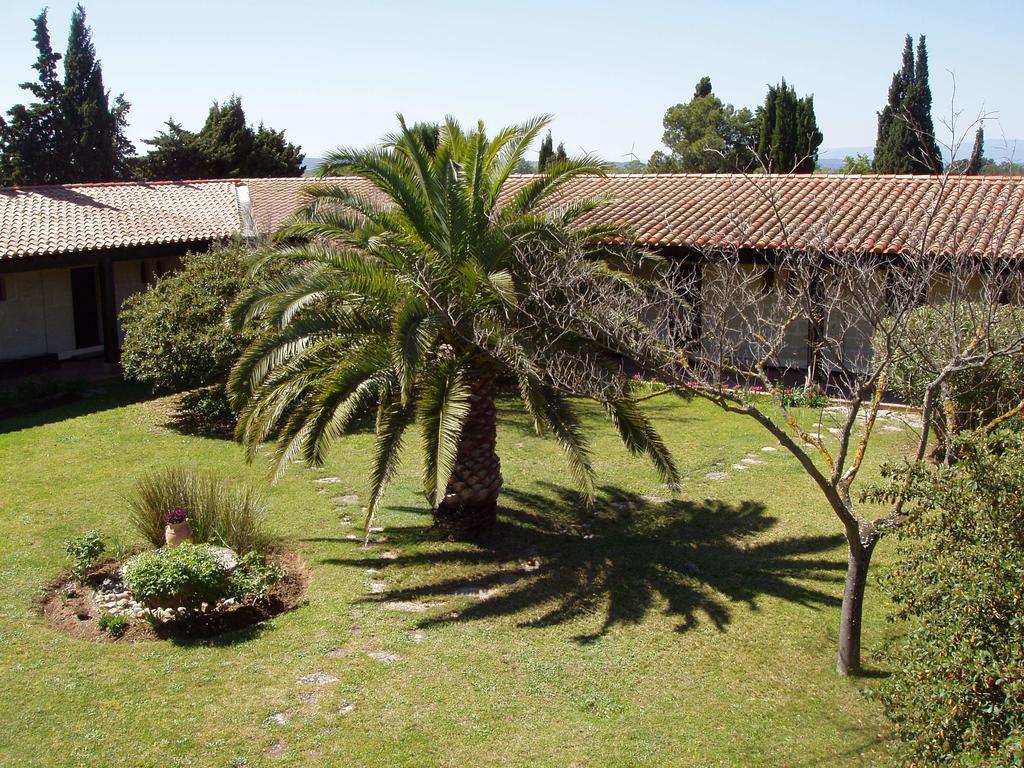 Logis Hotel Le Relais Du Val D'Orbieu Ornaisons Exterior foto