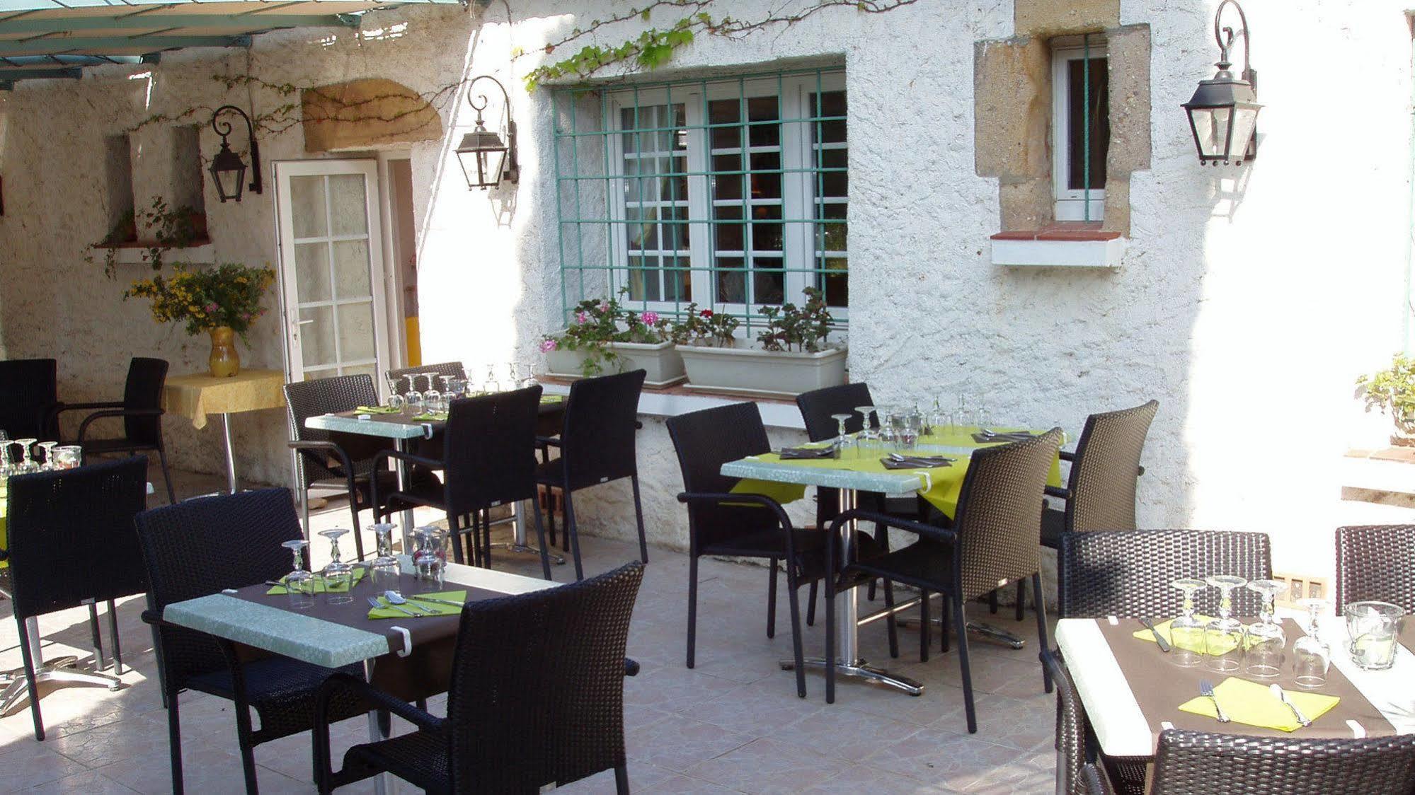 Logis Hotel Le Relais Du Val D'Orbieu Ornaisons Exterior foto